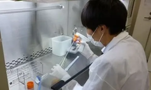 Lần đầu tiên phát triển thuốc dựa trên virus điều trị ung thư thực quản