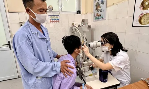 Đi câu cá, bé trai 13 tuổi bị chấn thương mắt nghiêm trọng