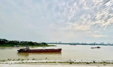 Cảnh báo thiên tai: Hệ thống sông lũ dồn dập, vượt mức báo động 3