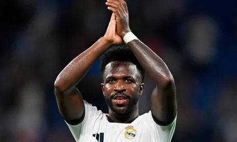 Mourinho họp riêng với Vinicius