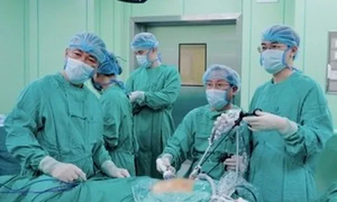 Từ một dấu hiệu, người đàn ông phát hiện 2 bệnh ung thư cùng lúc