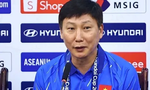 HLV Kim: Tuyển Việt Nam nắm lợi thế, nhưng túi tôi hiện tại chưa có gì