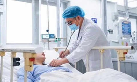Cứu sống sản phụ mắc sốt xuất huyết Dengue biến chứng nguy kịch