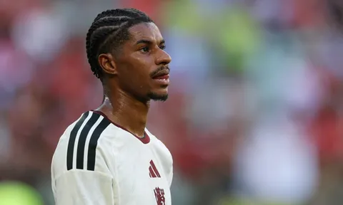 Rashford phũ phàng với Arsenal