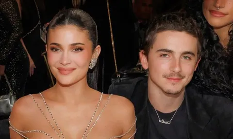 Bạn gái Timothée Chalamet lên tiếng về tin đồn đang mang thai
