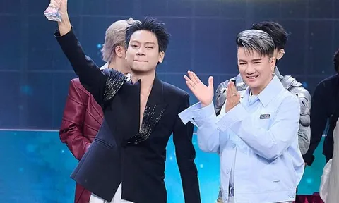 Đàm Vĩnh Hưng nói về khoảnh khắc bật khóc vì quán quân Tấn Bảo tại The Next Artist
