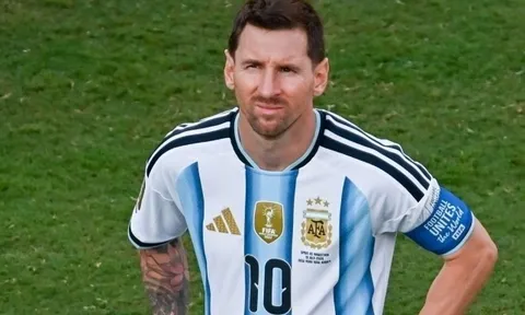 Messi giã từ đội tuyển Argentina