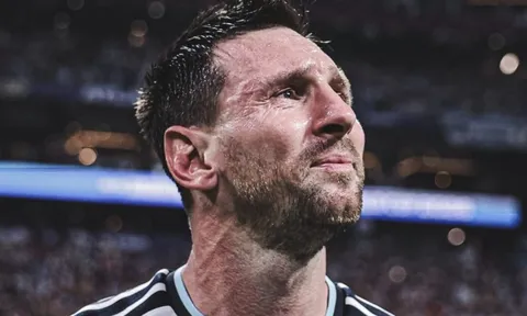 Messi vừa rời đi, Argentina lại đối mặt cú sốc mới