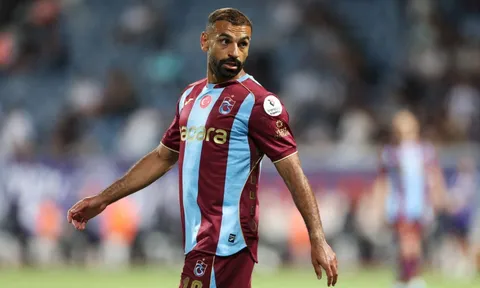 Salah vừa đến, Trabzonspor đã rơi vào hỗn loạn