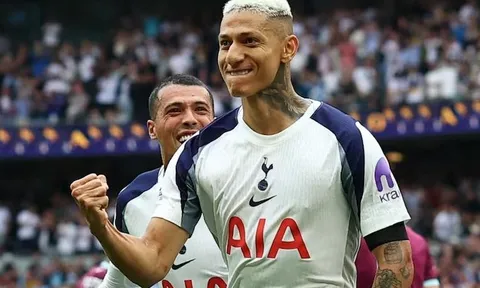 Richarlison bị Tottenham gạch tên