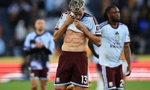 Nhà vô địch châu Âu khởi đầu tệ hại ở Premier League