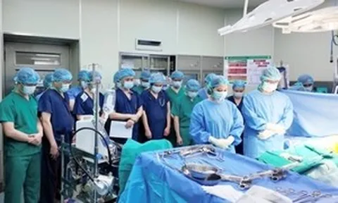 Vừa từ Nhật về chăm mẹ, chàng trai đột ngột qua đời, hiến tạng cứu nhiều người