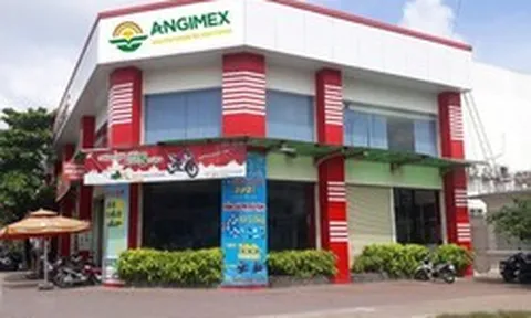 Một Chủ tịch muốn bán sạch cổ phiếu tại doanh nghiệp đang lỗ hàng chục tỷ, thị giá còn 1.800 đồng