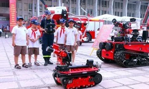 Hàng loạt công nghệ phòng cháy chữa cháy, cứu nạn hiện đại quy tụ tại Hà Nội