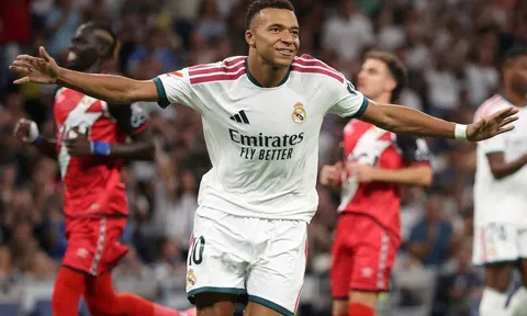 Mbappe thăng hoa