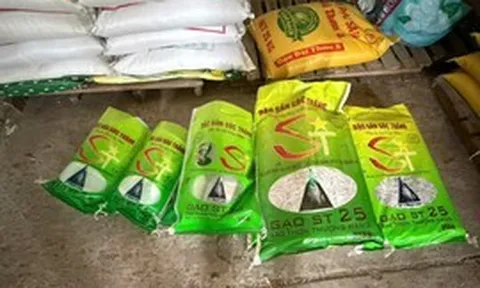 Khởi tố vụ án liên quan đến đóng gói, kinh doanh gạo giả mạo nhãn hiệu ST25