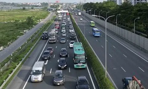 Hoàn thiện quy định về khoảng cách an toàn trên cao tốc phù hợp với điều kiện cầu, đường, mật độ giao thông