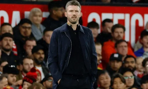 Gullit đã đúng về tương lai tăm tối của MU