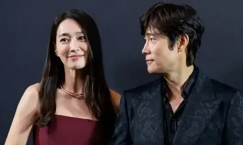 Lee Min Jung có cảnh hôn 4 tiếng, không kể với chồng Lee Byung Hun