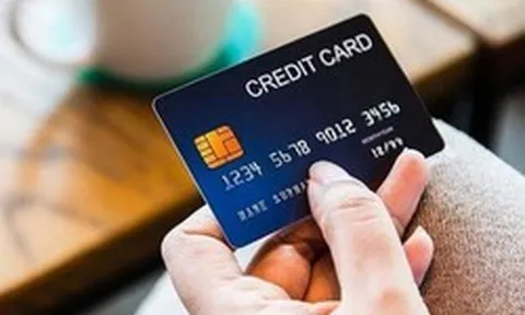 Nợ thẻ tín dụng, nên làm gì để kiểm soát và trả dần?