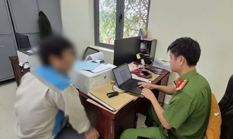 Nâng cao cảnh giác với các dịch vụ làm giấy tờ cấp tốc trên mạng xã hội