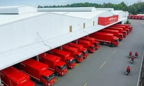 Họ cổ phiếu Viettel đồng loạt bứt phá, riêng Viettel Post trần cứng với kỷ lục 2,5 triệu đơn vị: Chuyện gì đang xảy ra?