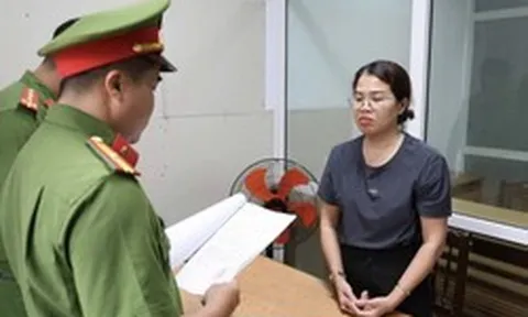 Lật tẩy thủ đoạn chuyển hàng chục tỷ xuyên biên giới của người đàn ông Hàn Quốc
