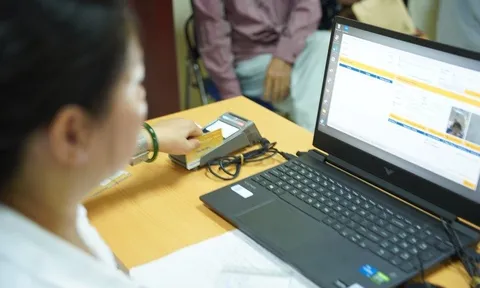 Chấn chỉnh việc chi trả lương hưu, trợ cấp BHXH, trợ cấp thất nghiệp qua bưu điện