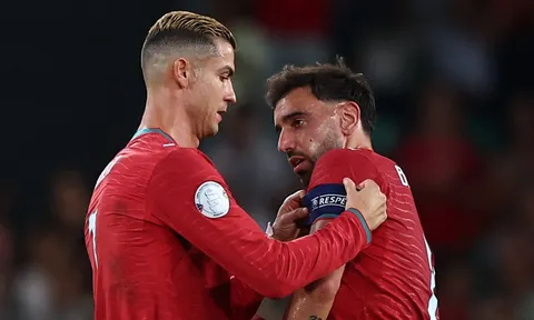 Ronaldo bị VAR từ chối, Bồ Đào Nha thắng nhọc Xứ Wales