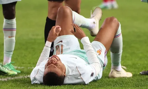 Mbappe rời tuyển Pháp