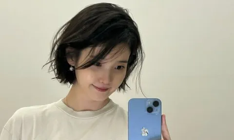 IU 'xả kho' loạt ảnh tóc ngắn làm quà Trung thu khiến fan thích thú
