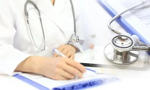 Hà Nội yêu cầu các cơ sở y tế không thu thêm tiền ngoài quy định