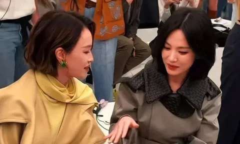Song Hye Kyo đọ sắc nổi bật bên Thư Kỳ tại tuần lễ thời trang ở Ý