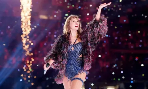 Travis Kelce không thể có mặt tại VMAs 2026 cùng Taylor Swift vì lý do đặc biệt