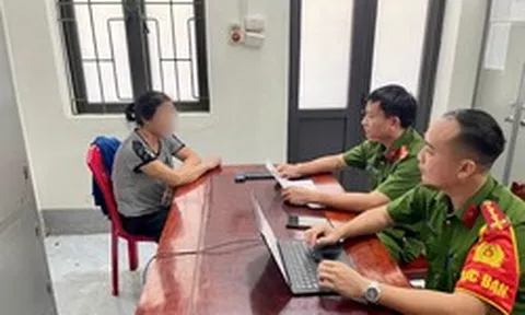 Người phụ nữ tất toán hơn 1 tỷ đồng tiền tiết kiệm ở ngân hàng, nhân viên Agribank lập tức trình báo công an