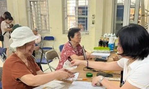 Người có lương hưu, trợ cấp trên cả nước sẽ không bị khấu trừ tiền để trả nợ ngân hàng trong trường hợp này