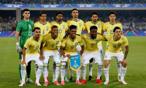 Tuyển Ấn Độ bị chỉ trích dữ dội vì mời Brazil giao hữu