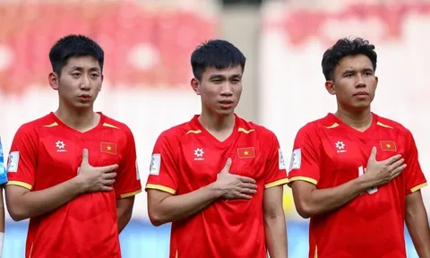Tuyển Việt Nam chật vật giữ hạng trên BXH FIFA