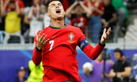 Ronaldo bị gọi là ‘C’Ego7’ sau bản giải trình gây tranh cãi