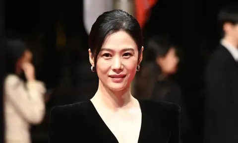 'Mỹ nhân Giày Thủy Tinh' Kim Hyun Joo hé lộ quá khứ ít biết