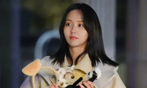 Ảnh hậu trường đẹp lung linh của 'tình đầu quốc dân' Kim So Hyun