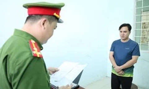 Bắt tạm giam Giám đốc phòng giao dịch ngân hàng SN 1991