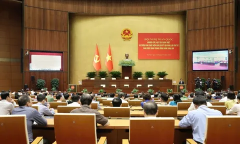 Tiếp tục đổi mới, hoàn thiện phương thức lãnh đạo, cầm quyền của Đảng trong kỷ nguyên mới