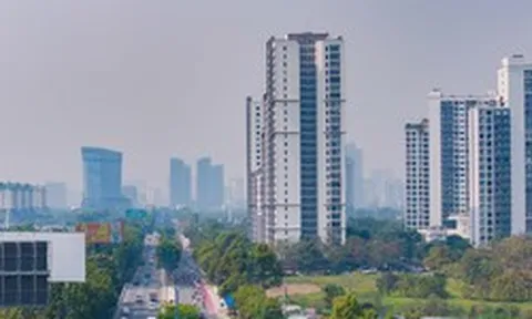 Lãi suất cao khiến giá nhà nhiều nơi giảm mạnh thì có nên tranh thủ "bắt đáy"?: Chuyên gia nói người có sẵn tiền mặt đang lợi thế lớn khi đàm phán