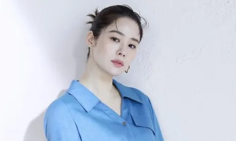 Mỹ nhân phim Giày Thủy Tinh tiết lộ bí quyết giữ gìn nhan sắc sau 30 năm hoạt động nghệ thuật