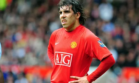 Quyết định khiến Ferguson mất Tevez