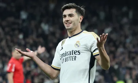 Bí ẩn ngôi sao bị Mourinho bỏ quên ở Real Madrid