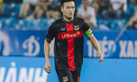 Đội bóng bầu Thụy thâu tóm 3 giải của V.League