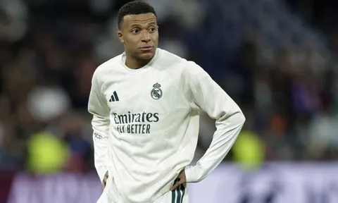 Mbappe bị phản ứng vì vận động Quả bóng Vàng quá lộ liễu