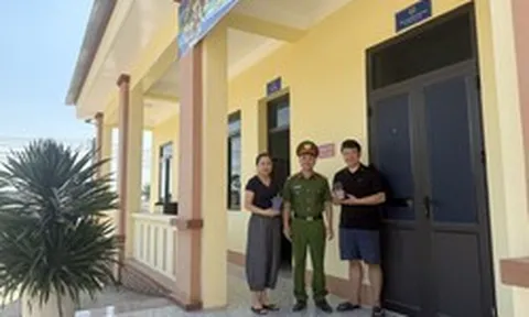 Anh Lê Tuấn Vũ dùng tài khoản ngân hàng của công ty chuyển khoản thành công 200 triệu, sau đó phải đến công an nhờ tra soát giao dịch
